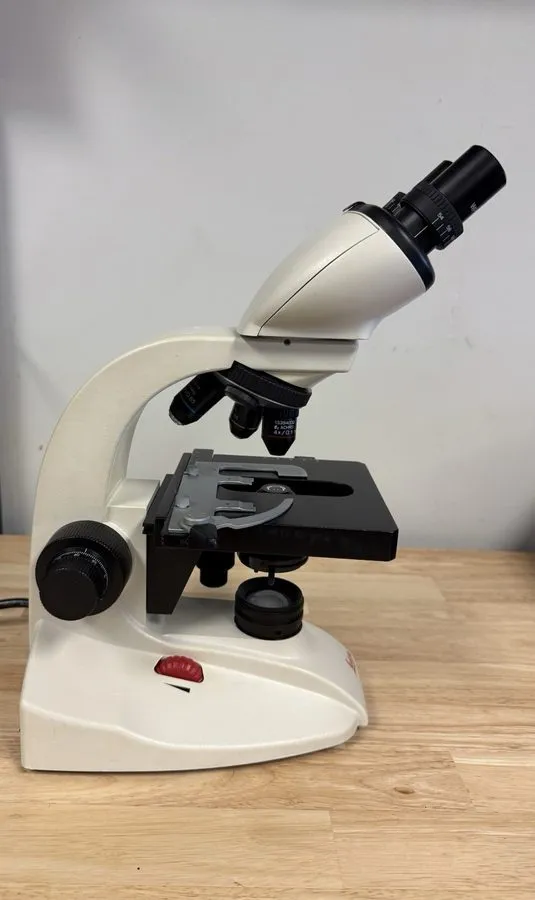 Объектив микроскопа Leica BME Microscope 13395H1X with Objectives — фото лота 3
