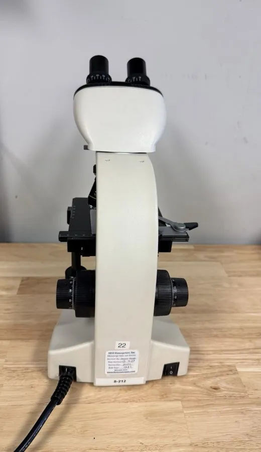 Объектив микроскопа Leica BME Microscope 13395H1X with Objectives — фото лота 4
