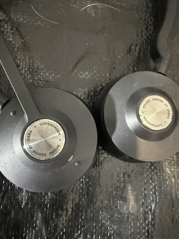 VoIP-шлюз JABRA Engage 65 WHB051BS Wireless Headset Charging Base Only — фото лота 1