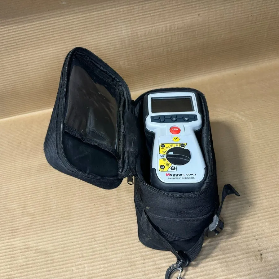 Тестер MEGGER DLRO2 2A DUCTER OHMETER IN CARRY BAG W/ ACCESSORIES DLR02 MISSING 