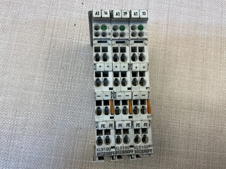 Модуль ввода-вывода Beckhoff KL9100 Potential Feed Terminal 24 V DC 10 A Bus Ter