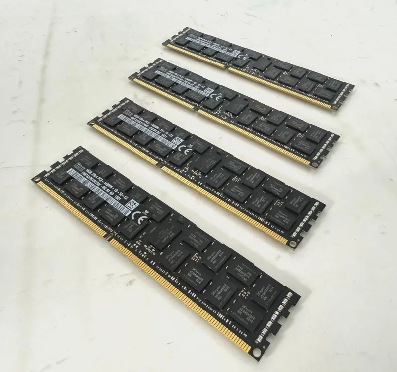 Модуль памяти SK Hynix 64GB (4 x 16GB) HMT42GR7BFR4C PC3-14900R DDR3 ECC Server 