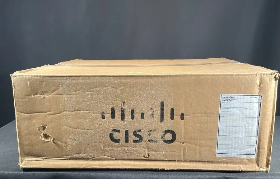 Маршрутизатор Cisco 8300 Series C8300-2N2S-6T 6 Port Router