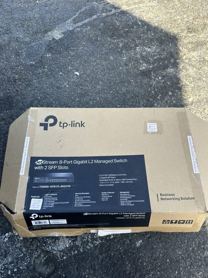 Коммутатор TP-Link TL-SG2428P Omada JetStream 28-Port Gigabit Switch 24 PoE+ 250 — фото лота 1