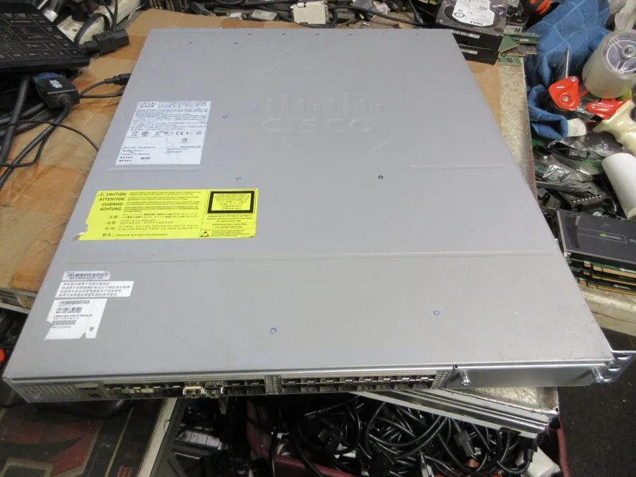 Коммутатор Cisco WS-C4500X-32SFP+ V06 Catalyst 4500X Series 32-Port 10GbE Switch