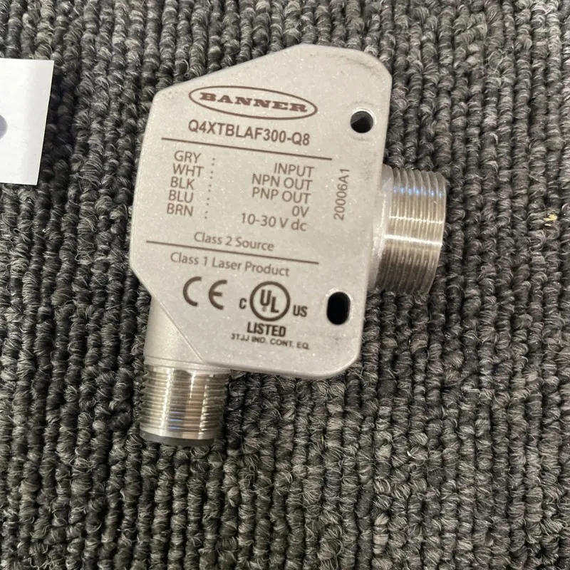 Фотоэлектрический датчик Banner Q4XTBLAF300-Q8 Photoelectric Sensor, 10-30VDC