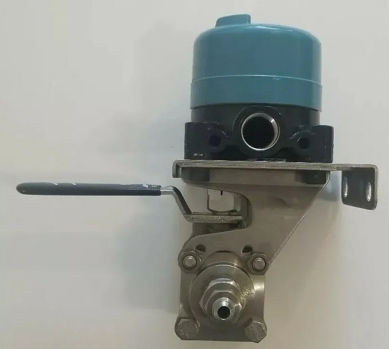 Трубопроводная арматура Micro Switch 12CX200 Explosion Proof Snap Switch & Swage