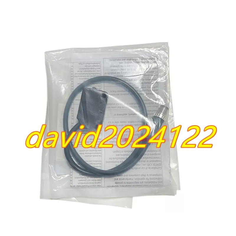 Фотоэлектрический датчик OMRON E3Z-LL81-M3J 0.3M PHOTOELECTRIC SENSOR BRAND