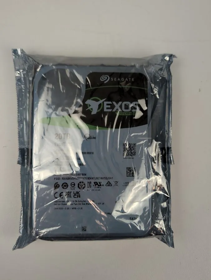 Жёсткий диск Seagate Exos X20 20TB Enterprise HDD 7200 RPM SATA 6Gb/s 3.5" ST200