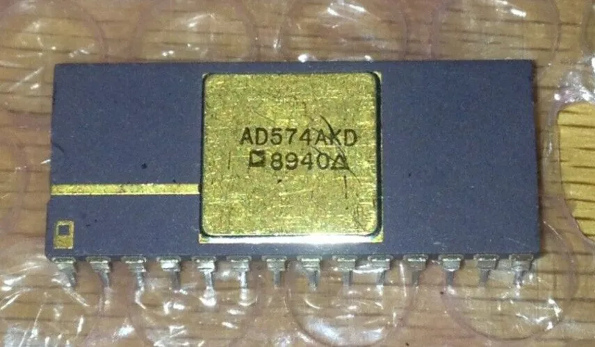 Микросхема ANALOG DEVICES AD574AKD A/D CONVERTER IC