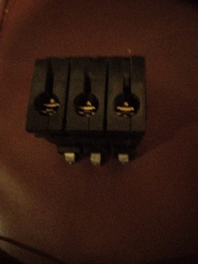 Автоматический выключатель SQUARE D EH34030 30 AMP 480V 3 POLE CIRCUIT BREAKER