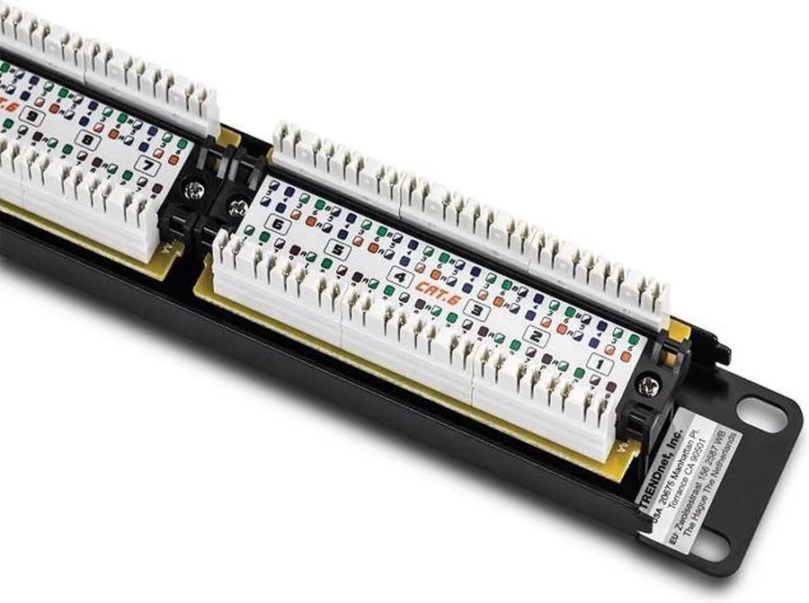 СКС-оборудование TRENDnet TC-P24C6 24-port Cat6 Unshielded Patch Rackmount Panel