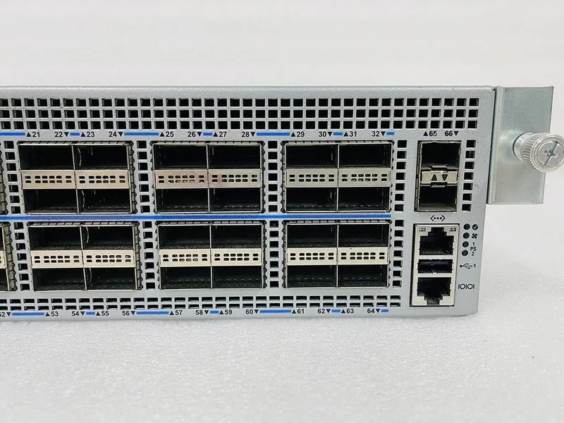 Коммутатор Arista DCS-7260CX3-64-F 64x 100G QSFP28 & 2x 10G SFP+ Ports Switch F- — фото лота 4