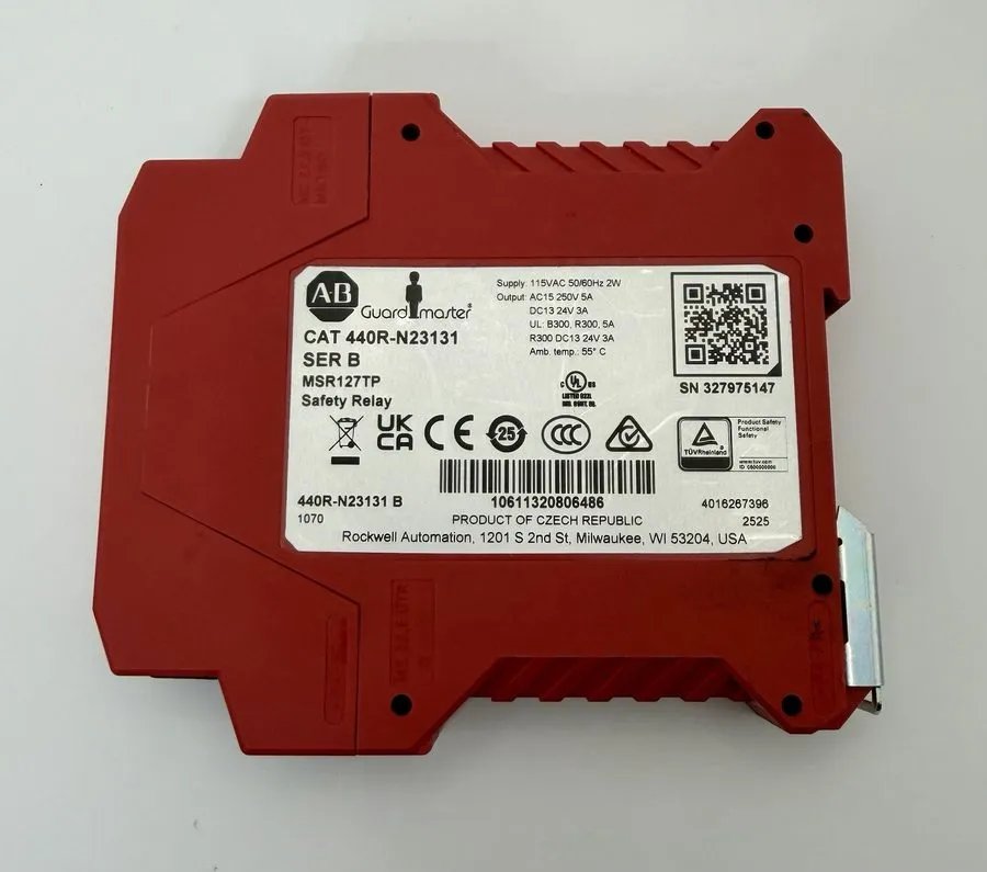 Реле безопасности Allen Bradley 440R-N23131 GuardMaster MSR127TP Safety Relay