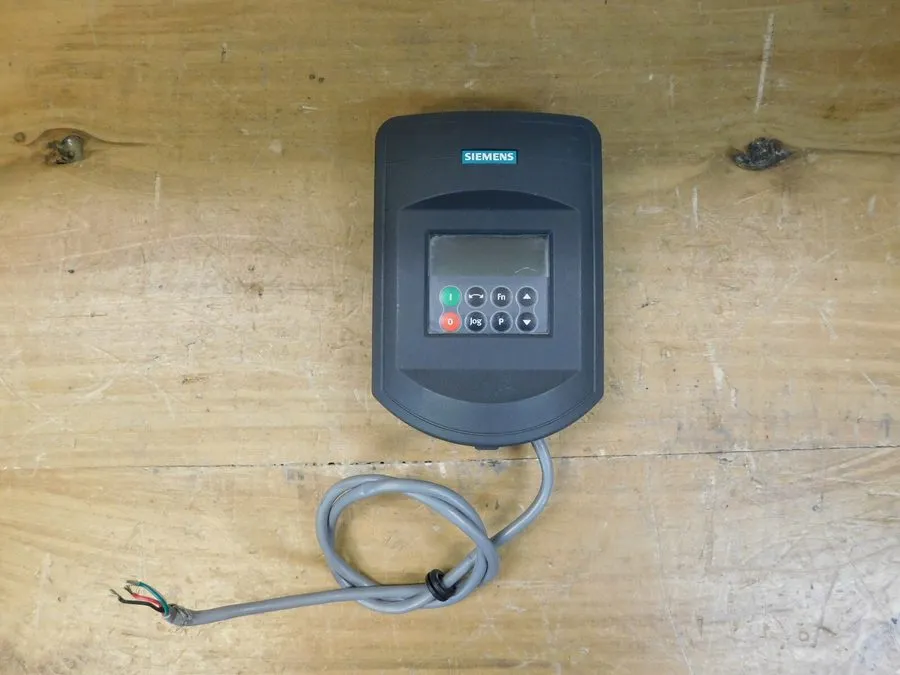 Частотный преобразователь Siemens 6SE6400-0BP00-0AA0 MICROMASTER 420 DeviceNet A