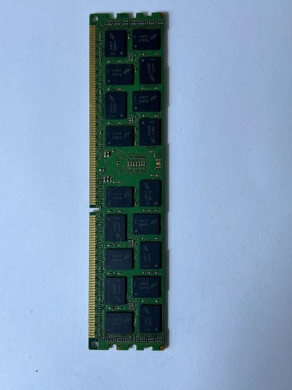 Модуль памяти Micron 8GB PC3L-10600R DDR3-1333MHz ECC Server Ram MT36KSF1G72PZ-1