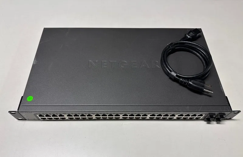 Коммутатор NetGear ProSafe GS748Tv5 48-Port Gigabit Ethernet Switch
