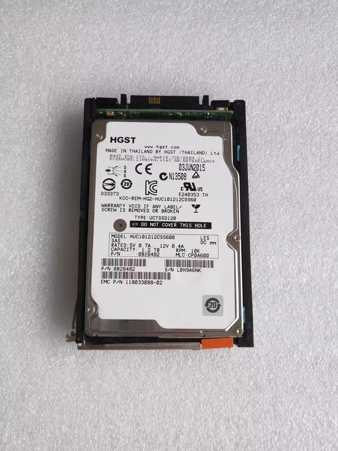 Жёсткий диск EMC 005050727 1.2TB 10K 2.5 "SAS HDD VMAX 100K 200K Storage Hard Di