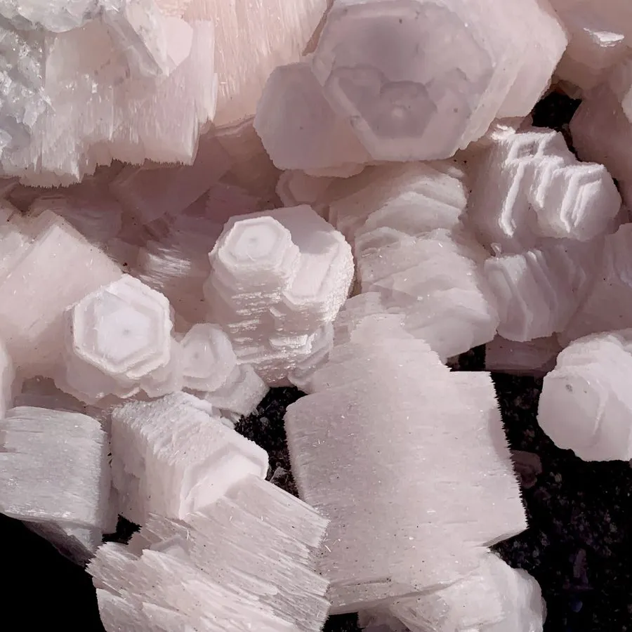 Лабораторный прибор 16.06LB Natural pink Biscuit calcite mineral UV Fluorescence