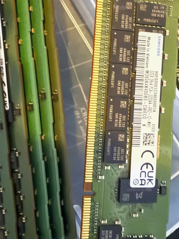 Модуль памяти SUPERMICRO M393A4K40DB3-CWE 32GB PC4-25600 DDR4-3200 2Rx4 ECC RDIM