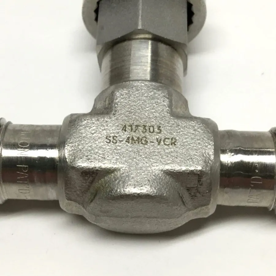 Клапан SWAGELOK SS-4MG-VCR MEDIUM FLOW METERING VALVE 0004671472