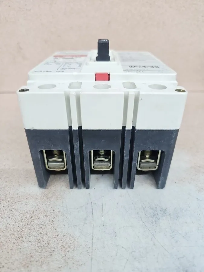 Автоматический выключатель 1 Eaton EHD3030L 30A Circuit Breaker EHD 14K 3P 480V