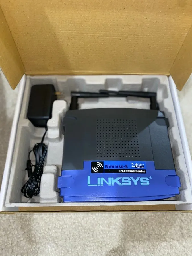 Маршрутизатор LINKSYS BEFW11S4 WIRELESS-B 2.4GHz 4-PORT BROADBAND ROUTER 802.11B — фото лота 2