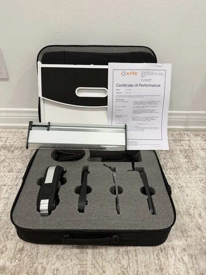 Спектрофотометр EFI ES-2000 Spectrophotometer w/ Case X-Rite i1Pro Rev E