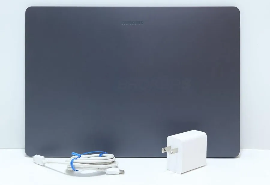Лабораторный прибор Samsung Galaxy Book6 Pro Core Ultra 7 356H 16GB 512GB 14" NP — фото лота 1