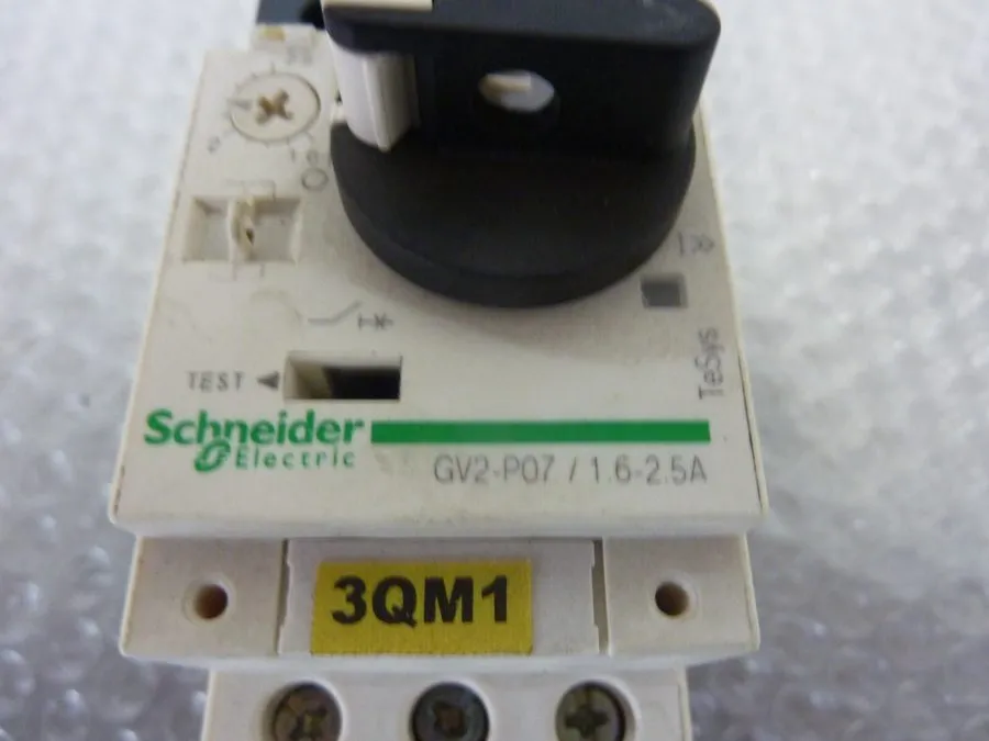 Автоматический выключатель Schneider Electric GV2P07 Motor Circuit Breaker 1.6–2