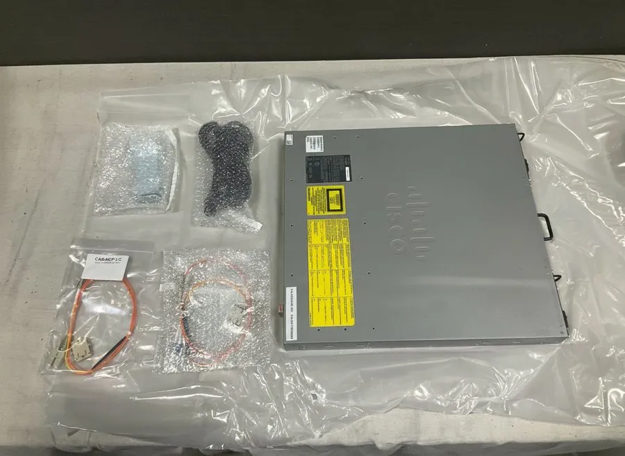 Коммутатор Cisco Catalyst WS-C4948E-E 48-Port RJ45 Switch Dual Power