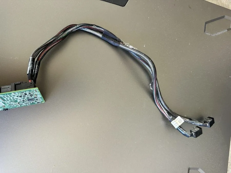 Контроллер DELL 44GNF PERC H730 12Gbps SAS RAID CONTROLLER W/ 37CT1 BATTERY & P9
