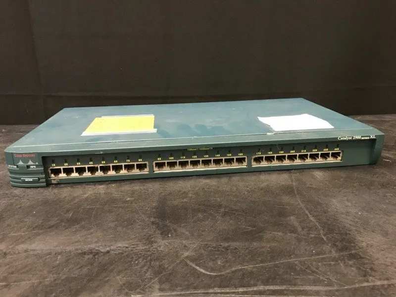 Коммутатор Cisco WS-C2924-XL-EN Catalyst 2900 XL 24-Port 10/100 Ethernet Switch