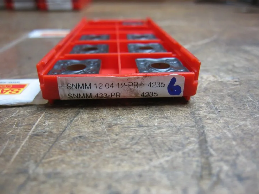 Режущий инструмент Sandvik Coromant Carbide Turning Insert CNMG 433-PR 4235