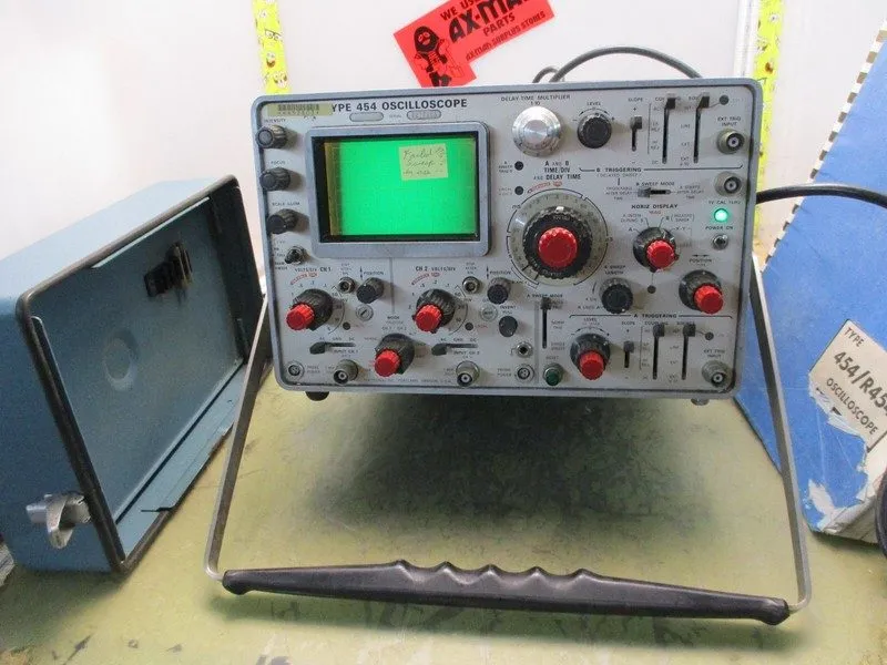 Осциллограф Tektronix type 454 oscilloscope 150MHz 2 channel parts/repair? [24-W