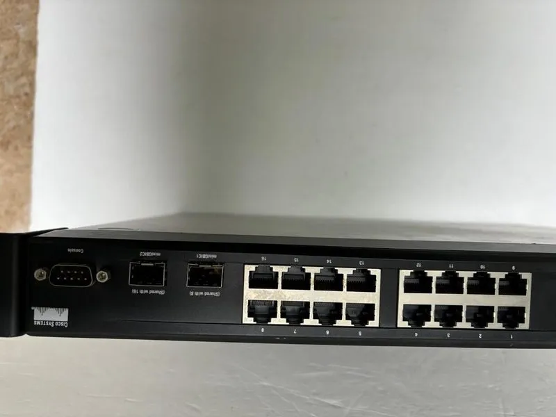 Коммутатор Linksys Cisco SRW2016 V1.3 16-Port Gigabit Switch with Webview — фото лота 2