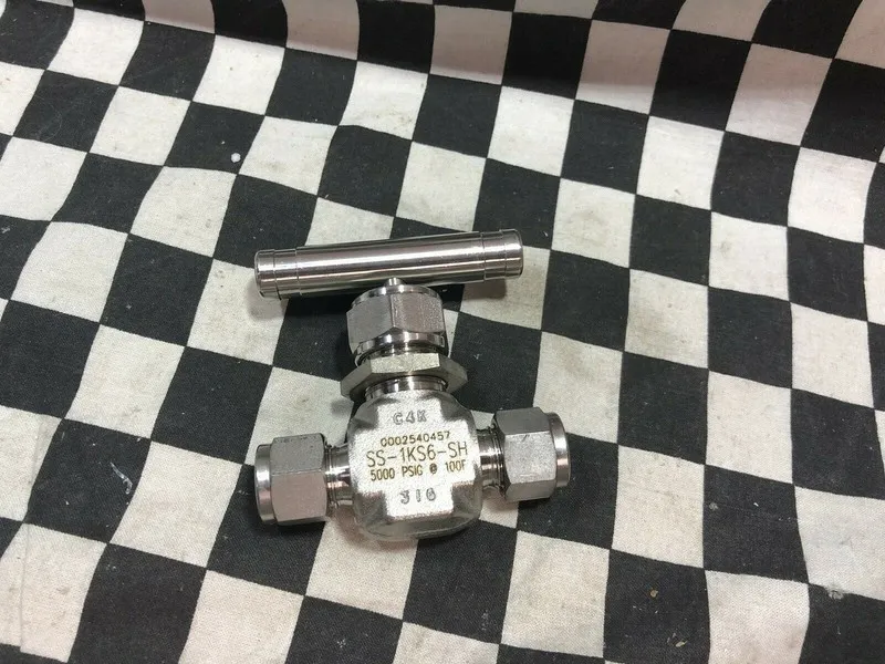Клапан SWAGELOK BONNET NEEDLE VALVE 3/8", SS-1KS6-SH, #1637F15