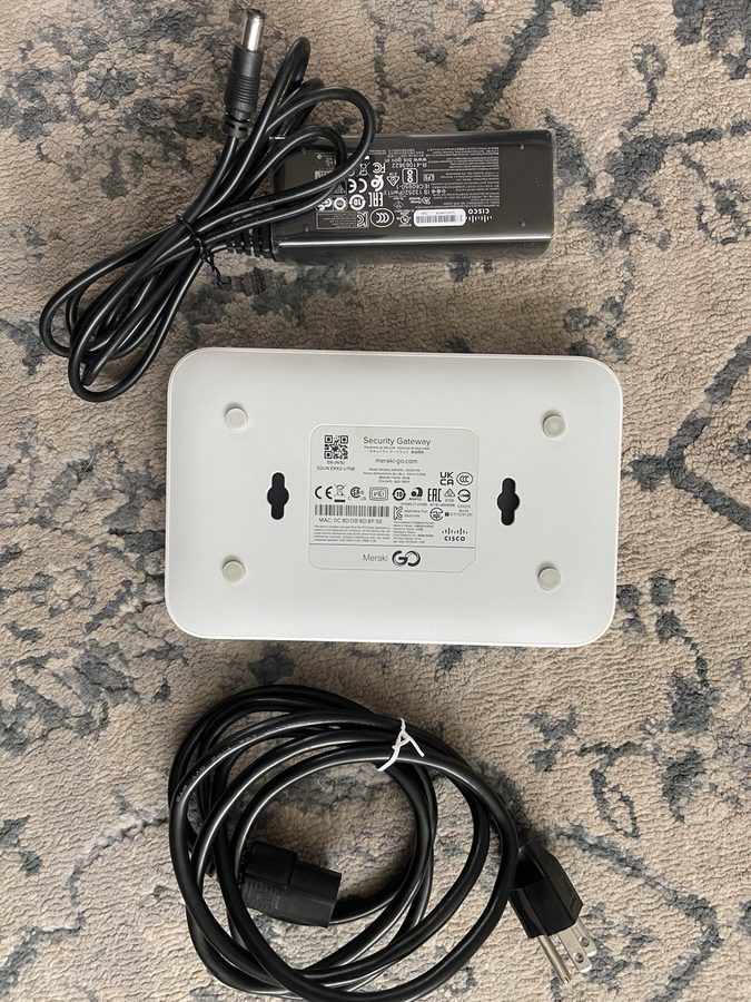 Маршрутизатор Cisco Meraki Go GX20-HW-US 5-Port Security Gateway Router Cloud Ma