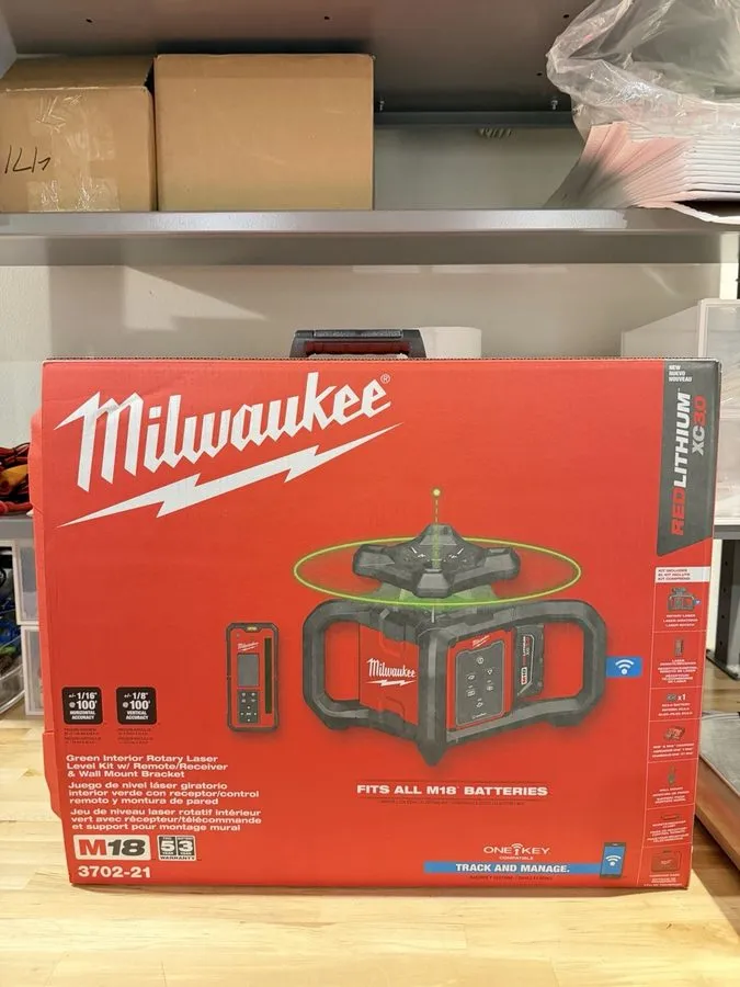 Нивелир Milwaukee 3702-21 M18 Green Interior Rotary Laser Level Kit W/remote — фото лота 2
