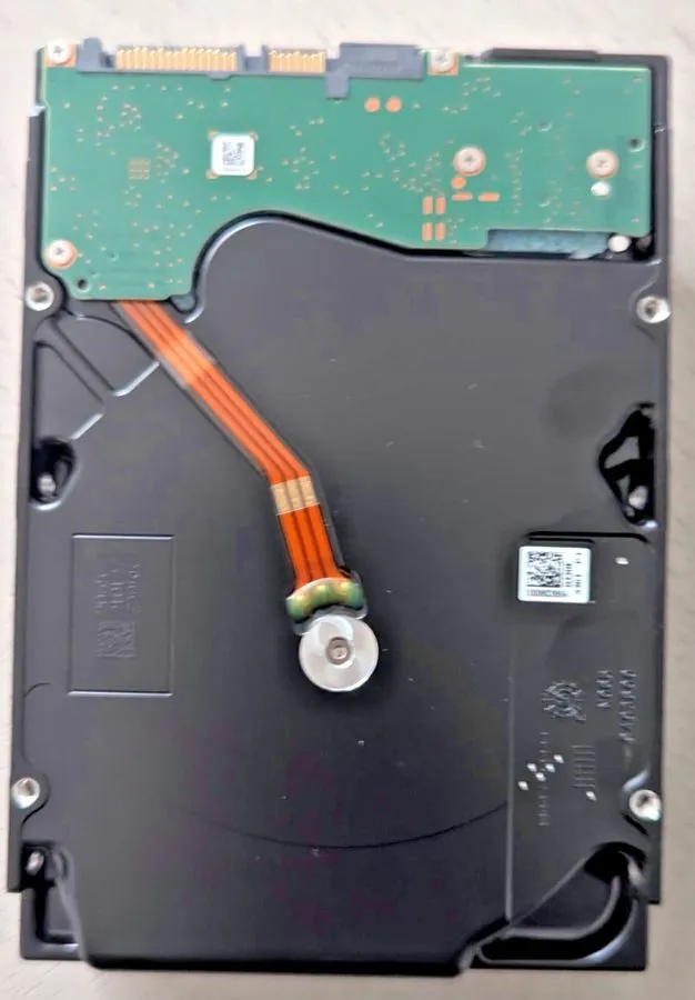 Жёсткий диск Seagate Exos X16 14TB ST14000NM001G SATA 3.5" 7200RPM Enterprise Ha