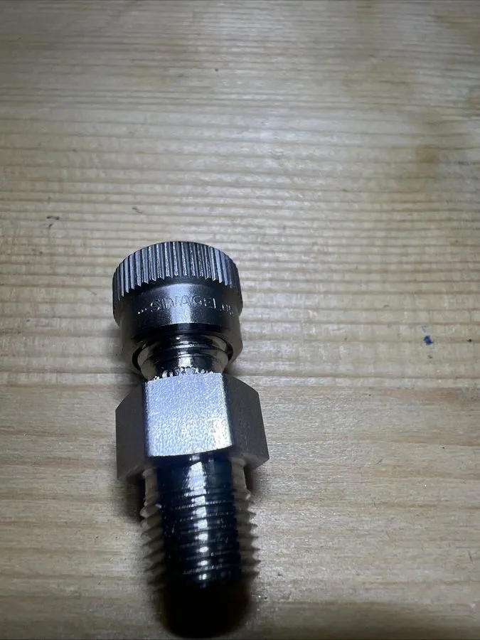 Фитинг Swagelok SS-2-UT-1-2BT Stainless Steel Ultra-Torr Vacuum Fitting FNSP — фото лота 2