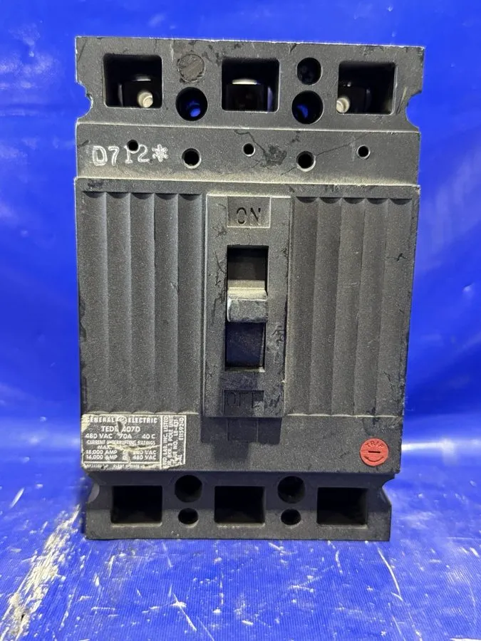 Автоматический выключатель GE TED134070 Circuit Breaker W/ Shunt Trip 70A 3P 480