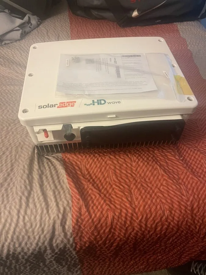 Инвертор Solaredge SE7600H-US000BNU4 240V 7600W HD-Wave Inverter