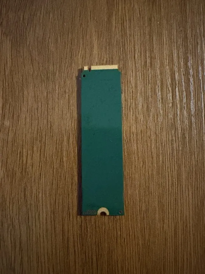 SSD-накопитель SAMSUNG PM981a 512GB M.2 NVMe 2280 SSD MZVLB512HBJQ-000L7 99% HEA