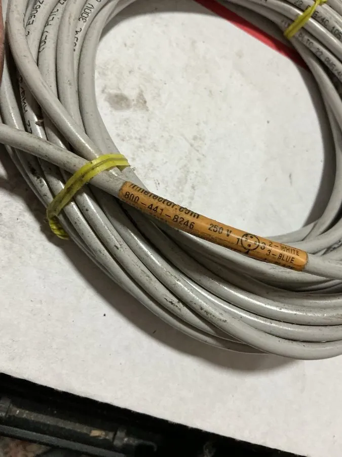 Разъём IFM efector Connecting Cable w/ Socket E18113 M12 Connector 800-441-8246  — фото лота 1