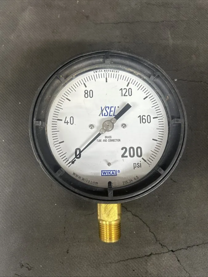 Трубопроводная арматура WIKA 200 PSI 4-1/2 INCH GAUGE IN BOXES PN/ 9834389 1/2 N — фото лота 1