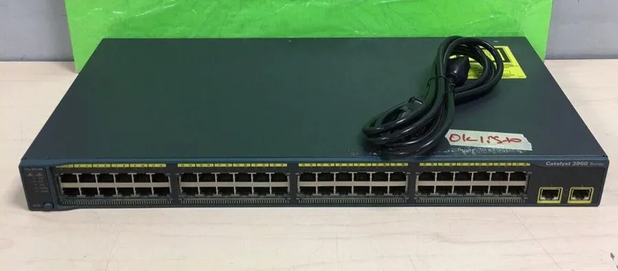 Коммутатор Cisco Catalyst 2960 Series WS-C2960-48TT-L V04 48-Port Ethernet Switc