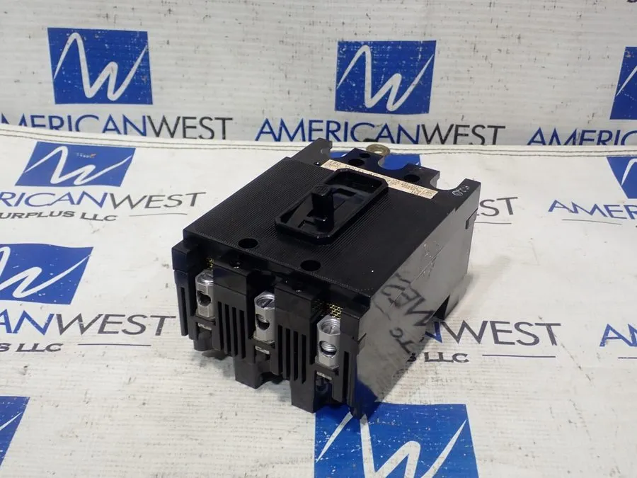 Автоматический выключатель EH3-B015 Siemens ITE Circuit Breaker 3 Pole 15 Amp 48