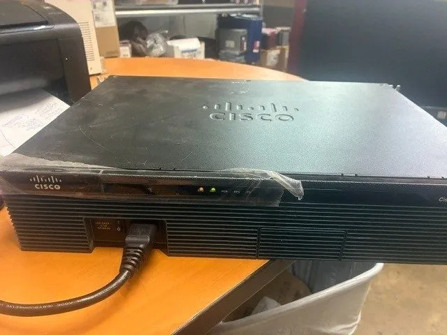 Маршрутизатор Cisco 2900 Series Integrated Service Router CISCO 2911