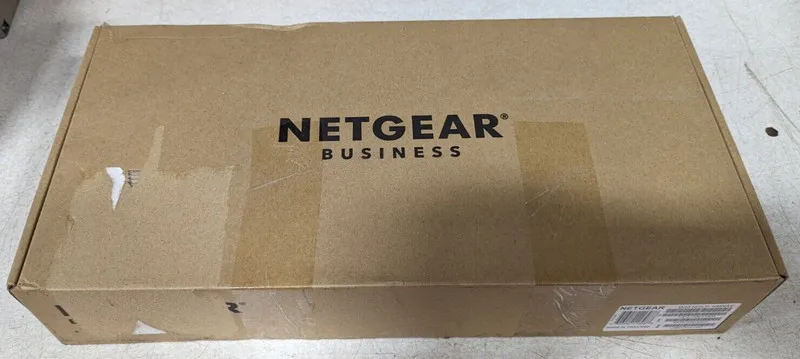 Коммутатор NETGEAR ProSafe (GS510TLP-100NAS) 8-Port Rack-Mountable PoE Switch